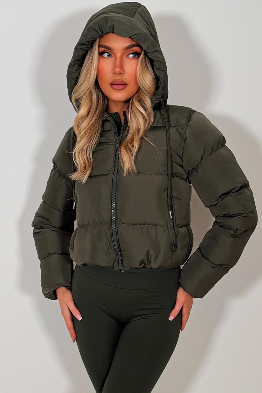 Chaqueta acolchada con capucha